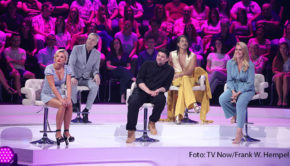 Das Promi-Panel in der Comedy-Musikshow „I Can See Your Voice“ ist heute Abend wieder gefordert. Nach dem gelungenen Debüt von gestern strahlt RTL nun die zweite Folge aus. (Foto: TV Now/Frank W. Hempel)