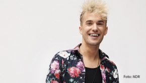 Nach der Zwangspause im vergangenen Jahr soll das Finale des Eurovision Song Contest 2021 nun am 22. Mai stattfinden. Den deutschen Beitrag liefert Jendrik, dessen Song mitsamt Musikvideo heute am frühen Abend offiziell Premiere im Ersten feiert. (Foto: NDR)