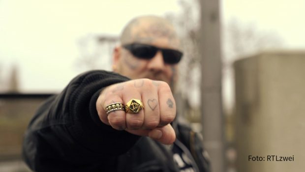 Hipster-Viertel? Problembezirk? Oder beides? In der neuen Reportage-Reihe „Kiez knallhart“ lässt RTLzwei Menschen aus Neukölln zu Wort kommen und zeichnet deren Alltag in dem berühmt-berüchtigten Berliner Stadtteil nach. (Foto: RTLzwei)