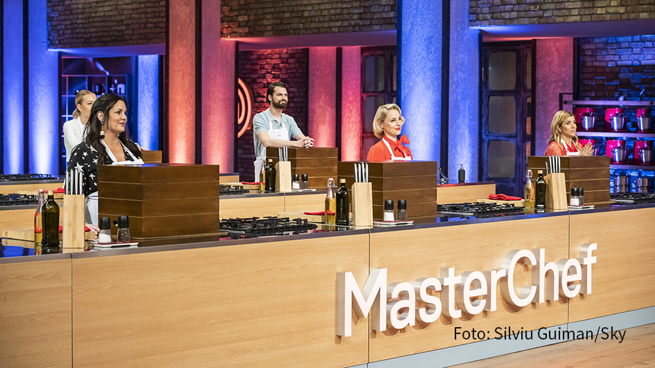 Die Sky One-Kochshow „MasterChef Celebrity“ geht heute in die nächste Runde. Eine kulinarische Reise nach Südamerika steht auf dem Programm. Das ruft bei den Prominenten schlimme Befürchtungen hervor. (Foto: Silviu Guiman / Sky)