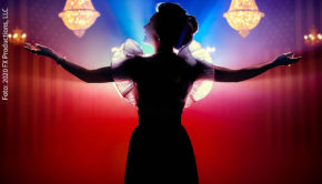 „Mrs. America“ zeichnet das Porträt der konservativen Publizistin Phyllis Schlafly (Cate Blanchett), die in den 1970er Jahren erbittert gegen die Verabschiedung des „Equal Rights Amendment“ kämpft. (Foto: FX Productions)