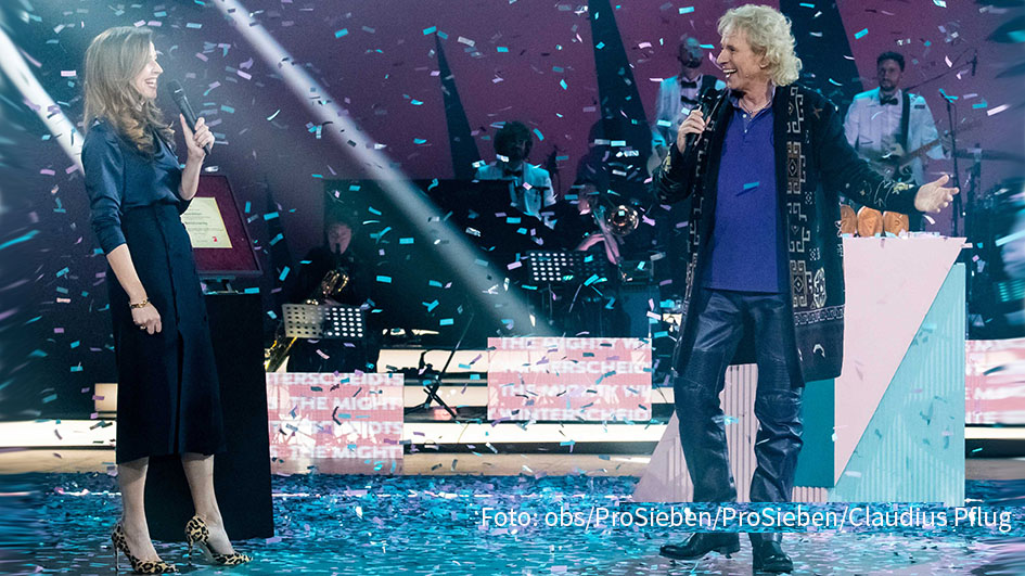 Katrin Bauerfeind führte am gestrigen 19. Januar durch das Finale der ProSieben-Show „Wer stiehlt mir die Show?“. Am Ende stand Thomas Gottschalk als Sieger da. Anstelle von Joko Winterscheidt wird der Routinier die nächste Ausgabe übernehmen. (Foto: obs/ProSieben/ProSieben/Claudius Pflug)