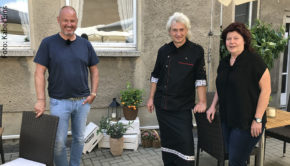 Die jüngste Folge von „Rosins Restaurants – Jetzt erst recht!“ führt das Experten-Team um Frank Rosin morgen nach Sachsen, wo Inko und Cornelia Bode im Lokal „Zum Kastanienhof“ Hilfe brauchen. (Foto: Kabel Eins)