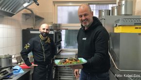 In der ersten von vier neuen Folgen von „Rosins Restaurants“ auf Kabel Eins will Frank Rosin dem Pfullendorfer Koch und Restaurantbetreiber Kahraman Celik aus der Krise helfen. Die 2009 gestartete Doku-Soap geht heute in die 14. Runde.