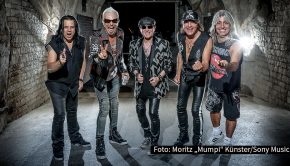 Noch in diesem Jahr soll ein neues Album der Scorpions erscheinen. In „Rodeo Radio – The BossHoss Rockshow“ auf Radio BOB! berichtet Klaus Meine am Samstag ausführlich über den Stand der Dinge bei Deutschlands dienstältester und erfolgreichster Hard Rock-Band. (Foto: Moritz „Mumpi“ Künster/Sony Music)