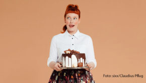 Im 14 Tages-Rhythmus veröffentlichen Enie van de Meiklokjes und Ole Lehmann ihren Podcast „Sweet & Easy“. (Foto: sixx/Claudius Pflug)