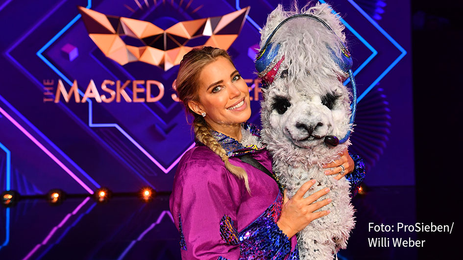 Unter der Maske des „Alpaka“ verbarg sich Sylvie Meis. In der dritten Show der dritten Staffel von „The Masked Singer“ wurde gestern die wahre Identität des modebewussten Andentiers enthüllt. (Foto: ProSieben/Willi Weber)