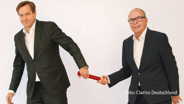 In der deutschen Niederlassung des Kosmetikkonzern Clarins findet zum Jahresbeginn ein Stabwechsel statt. Thomas Rieder, der auch als Präsident der Fragrance Foundation Deutschland fungiert, tritt als General Manager die Nachfolge von Stephan Seidel an. (Foto: Clarins Deutschland)