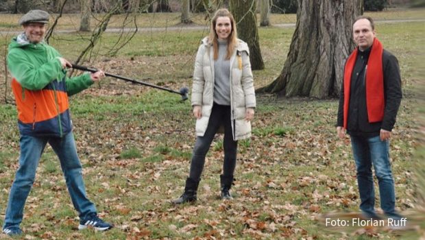 Im aktuellen „Treib gut!“-Podcast der Deutschen Bahn kramt TV-Moderatorin Annett Möller in alten Erinnerungen und empfiehlt den beiden Podcastern Alexander Dieck und Ingo Ruff ihre Lieblingsorte in Güstrow, der Stadt ihrer Großmutter. (Foto: Florian Ruff)