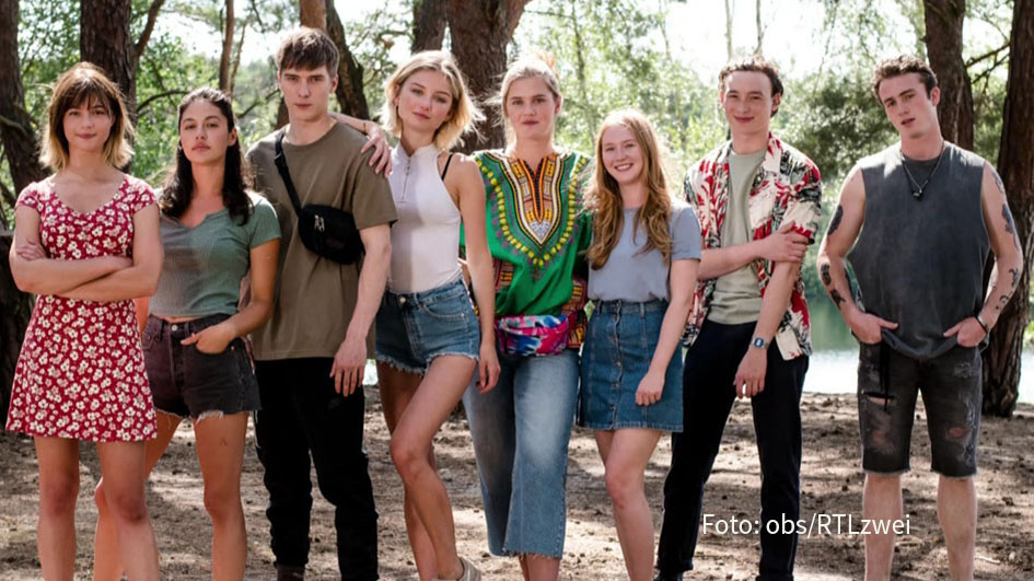 Die für RTLzwei und TV Now produzierte Coming-of-Age-Serie „Wir sind jetzt“ geht im Herbst 2020 in die zweite Staffel. Bereits am morgigen 19. September werden zwei Folgen beim Festival „Achtung Berlin“ gezeigt. (Foto: obs/RTLzwei)