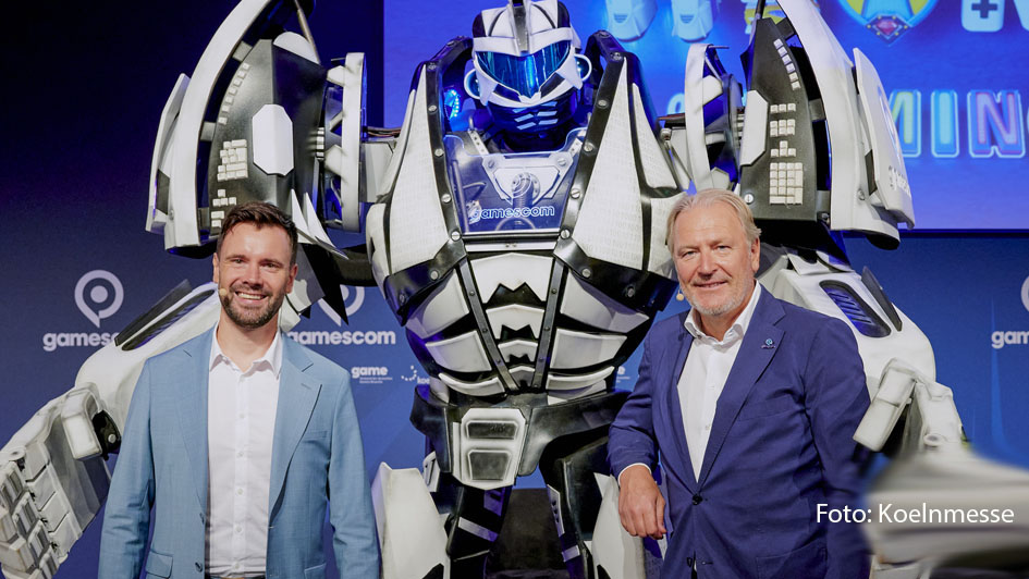 Pressekonferenz gamescom 2020 mit v.l.n.r. Felix Falk (Geschäftsführer game – Verband der deutschen Games-Branche) und Gerald Böse (Vorsitzender der Geschäftsführung der Koelnmesse), gamebot,  Congress Saal, CongressCentrum Ost